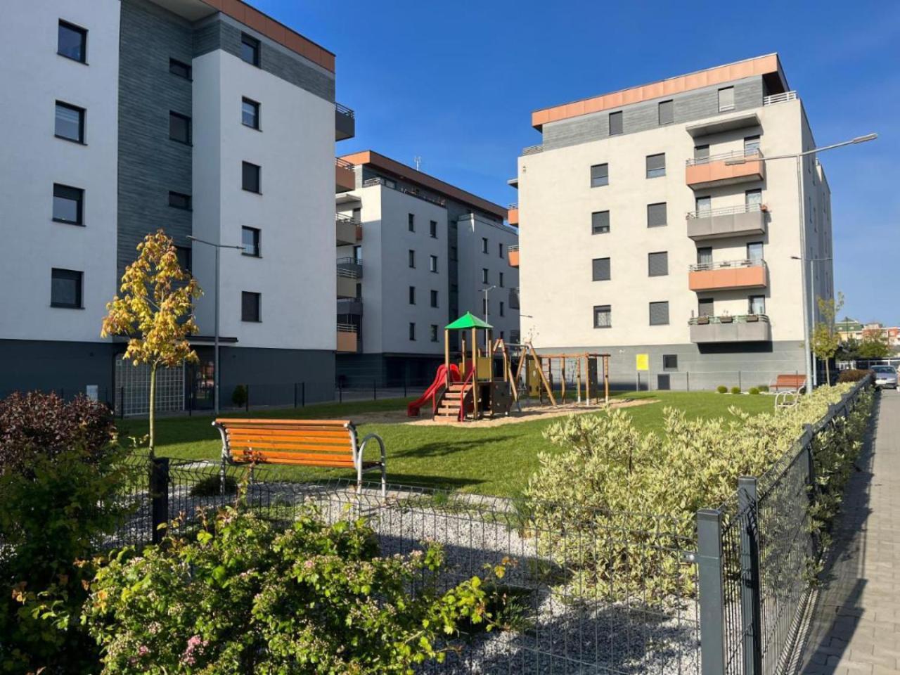 Apartamentlesznopl Family Friendly Leszno  Exterior photo